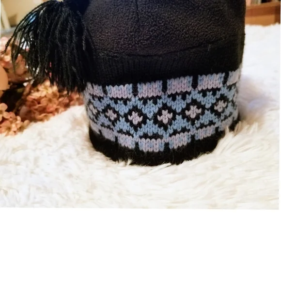 NEW! Blue winter beanie hat with tassel PRICE REDUCED! - Picture 3 of 6
